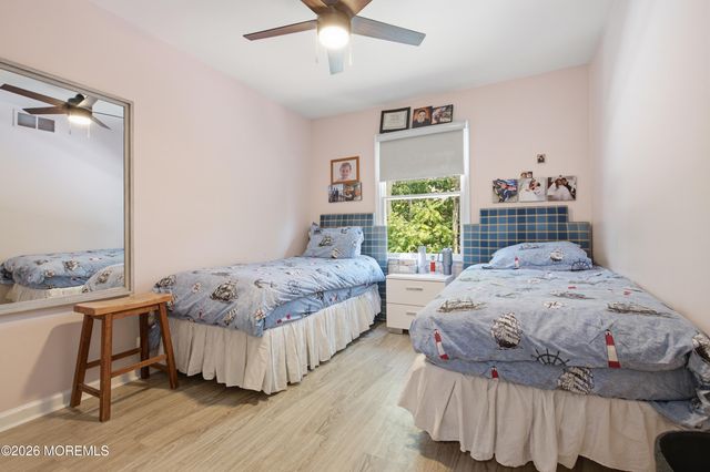 121 Forest Park Circle, Lakewood, NJ 08701