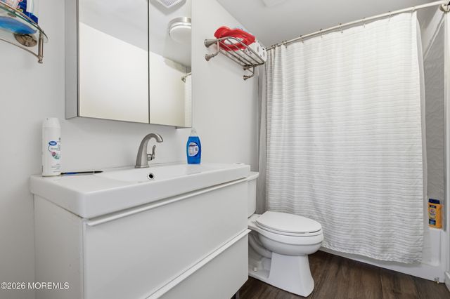 121 Forest Park Circle, Lakewood, NJ 08701
