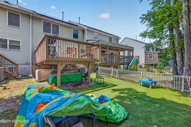 121 Forest Park Circle, Lakewood, NJ 08701
