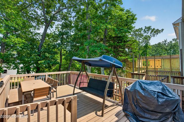 121 Forest Park Circle, Lakewood, NJ 08701