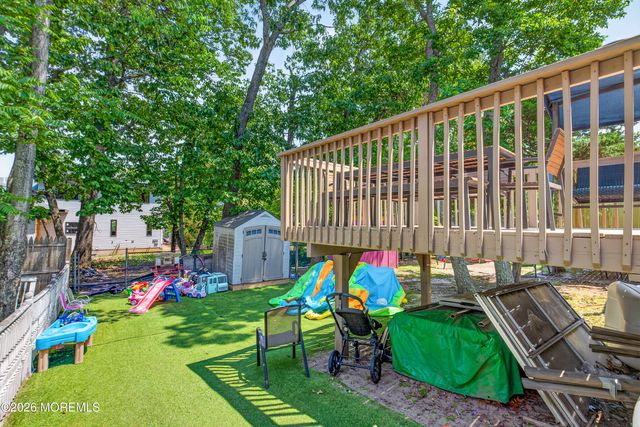 121 Forest Park Circle, Lakewood, NJ 08701