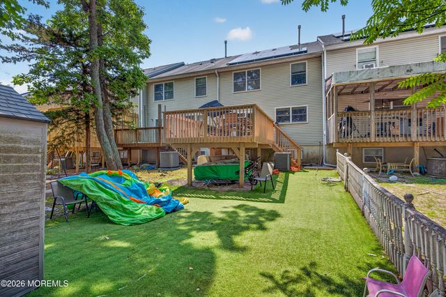 121 Forest Park Circle, Lakewood, NJ 08701