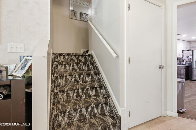 121 Forest Park Circle, Lakewood, NJ 08701