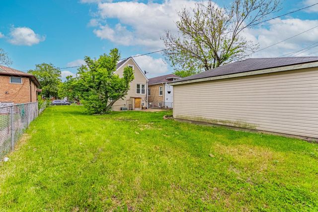 1330 Ridgeland Avenue, Berwyn, IL 60402