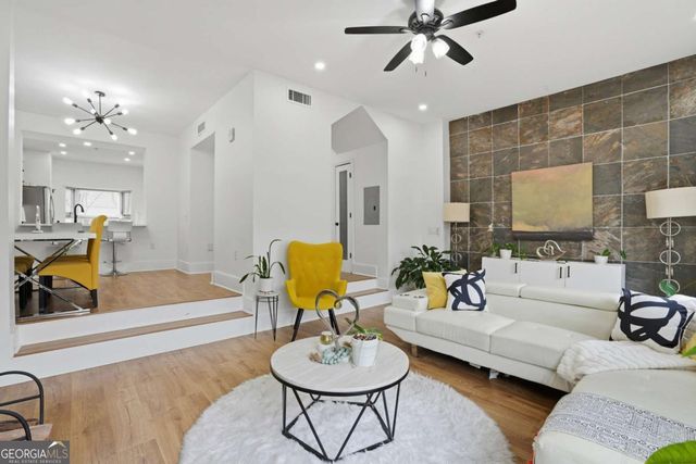 3475 Oak Valley Road NE 120, Atlanta, GA 30326