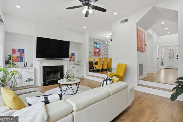 3475 Oak Valley Road NE 120, Atlanta, GA 30326