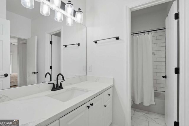 3475 Oak Valley Road NE 120, Atlanta, GA 30326
