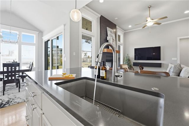 17332 Richards Street, Overland Park, KS 66221