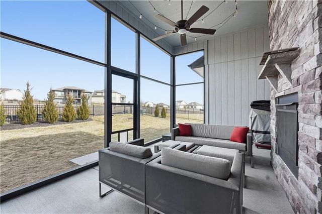 17332 Richards Street, Overland Park, KS 66221