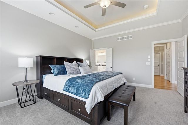 17332 Richards Street, Overland Park, KS 66221