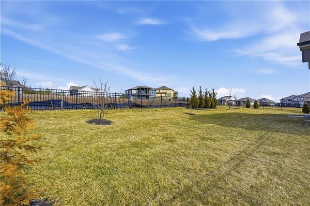 17332 Richards Street, Overland Park, KS 66221