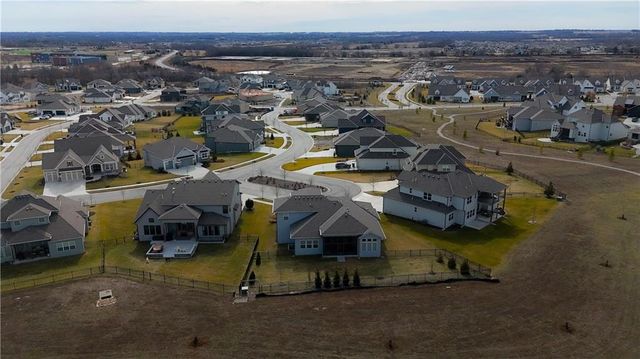 17332 Richards Street, Overland Park, KS 66221