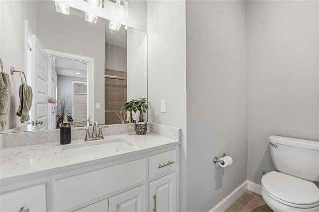 17332 Richards Street, Overland Park, KS 66221