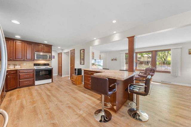 3108 S CLAY STREET, Green Bay, WI 54301