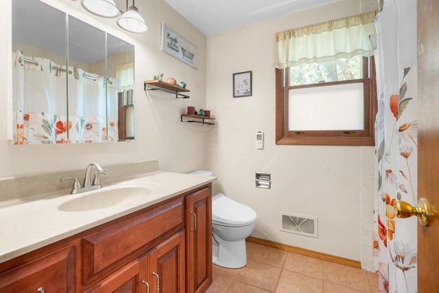 3108 S CLAY STREET, Green Bay, WI 54301