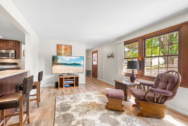 3108 S CLAY STREET, Green Bay, WI 54301