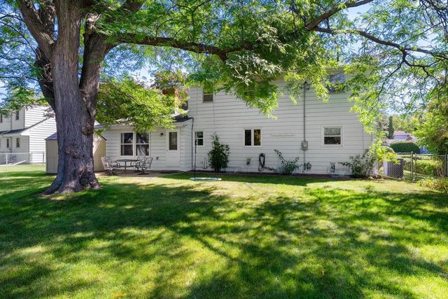 3108 S CLAY STREET, Green Bay, WI 54301