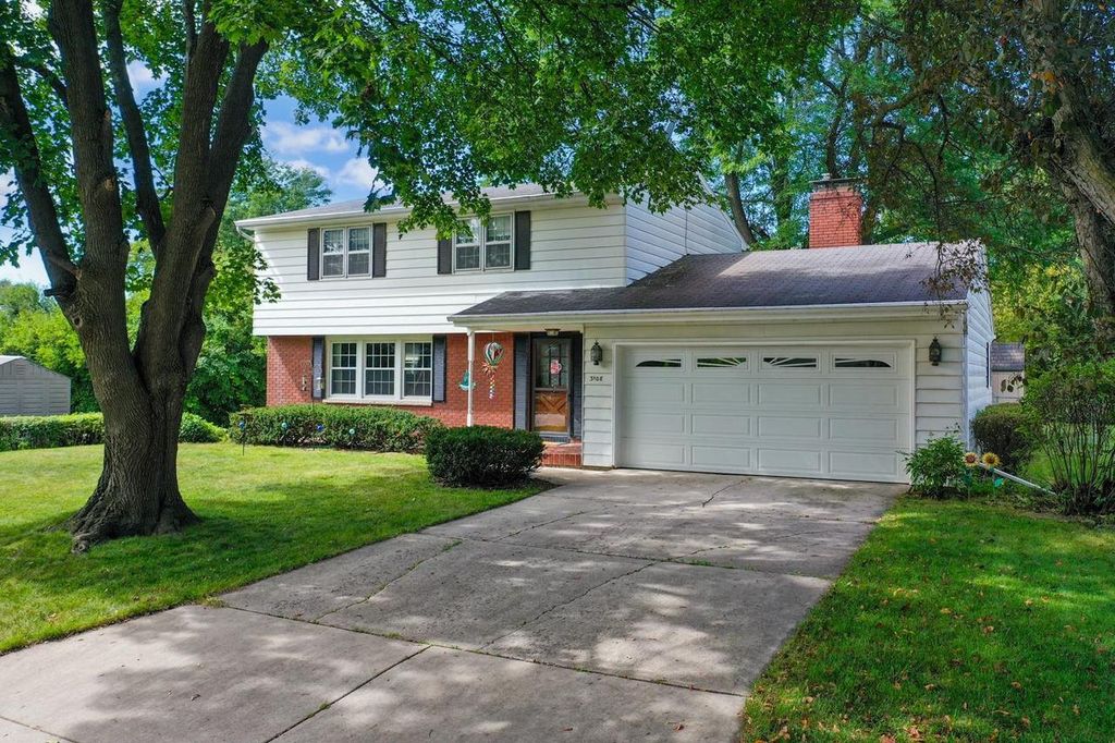 3108 S CLAY STREET, Green Bay, WI 54301