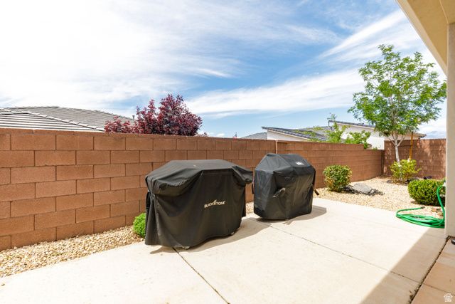 4552 S SOPHIA LN, Washington, UT 84780