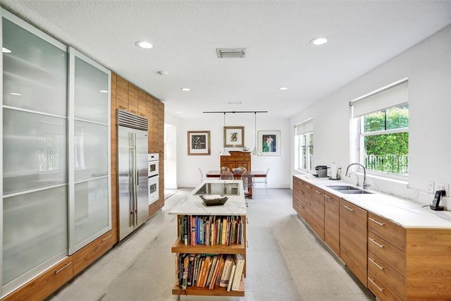 4020 Staghorn Lane, Weston, FL 33331