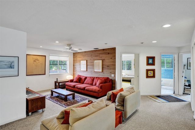 4020 Staghorn Lane, Weston, FL 33331