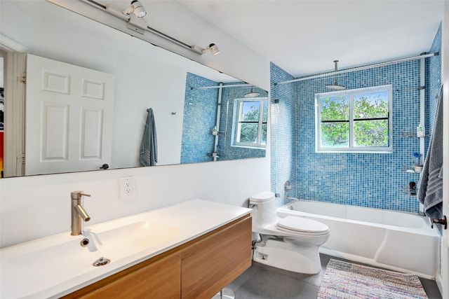 4020 Staghorn Lane, Weston, FL 33331