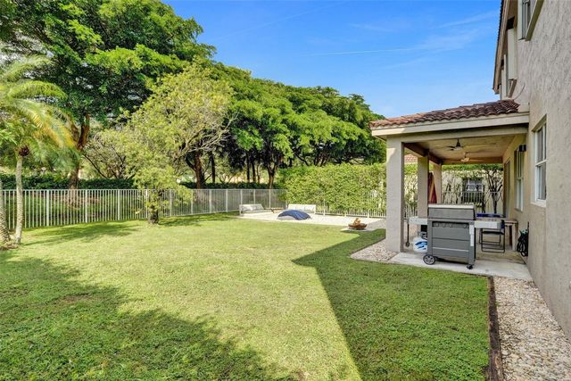 4020 Staghorn Lane, Weston, FL 33331