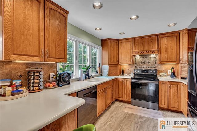 267 Friendship Road, South Brunswick, NJ 08512