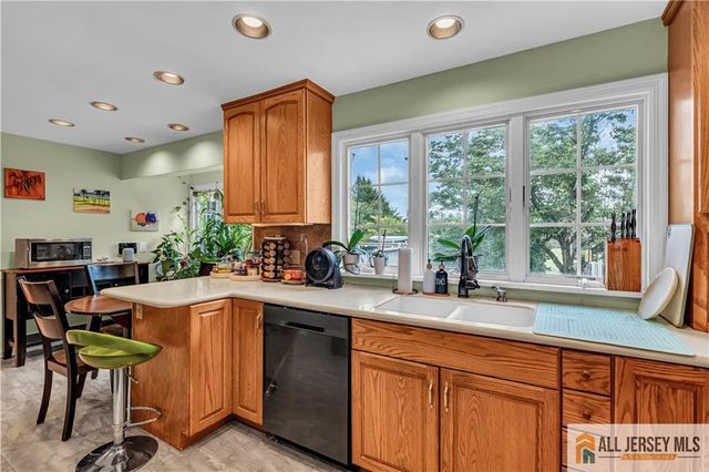 267 Friendship Road, South Brunswick, NJ 08512