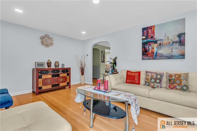 267 Friendship Road, South Brunswick, NJ 08512