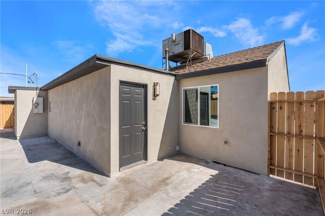 1118 Chapman Drive, Las Vegas, NV 89104