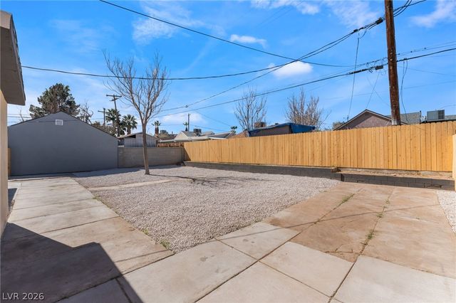 1118 Chapman Drive, Las Vegas, NV 89104