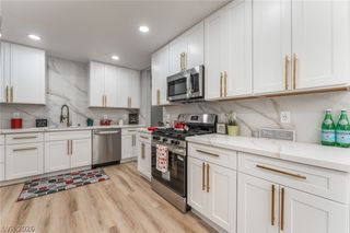 1118 Chapman Drive, Las Vegas, NV 89104