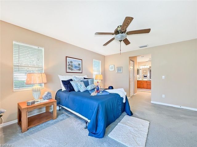 7631 Woodland Bend CIR, Fort Myers, FL 33912