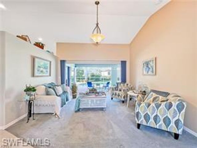 7631 Woodland Bend CIR, Fort Myers, FL 33912