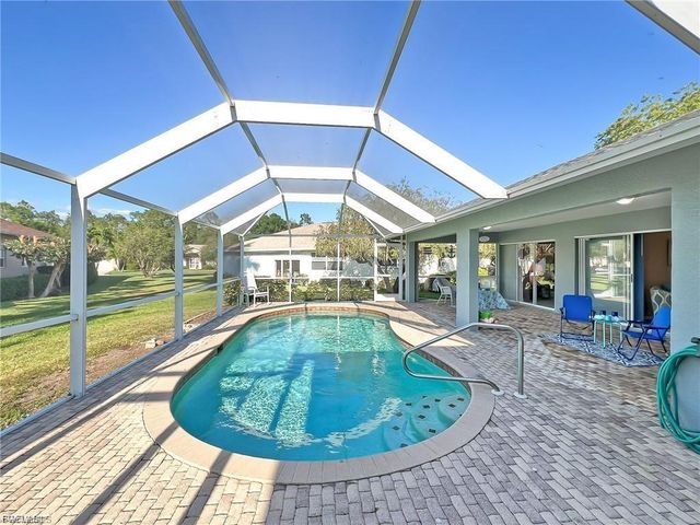 7631 Woodland Bend CIR, Fort Myers, FL 33912