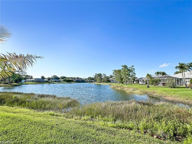 7631 Woodland Bend CIR, Fort Myers, FL 33912