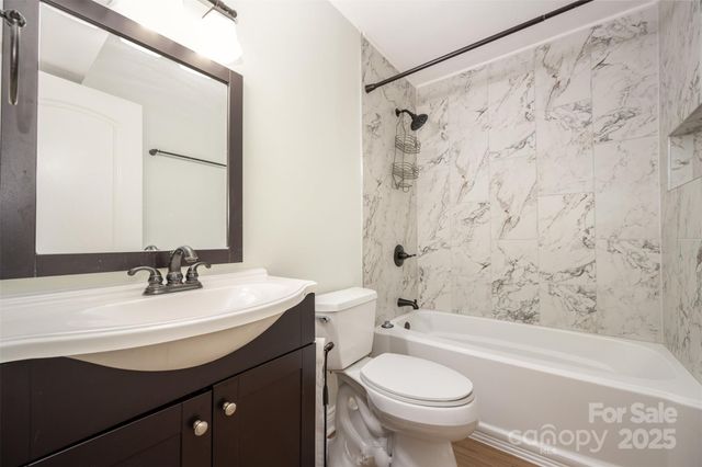 11049 Cedar View Road, Charlotte, NC 28226