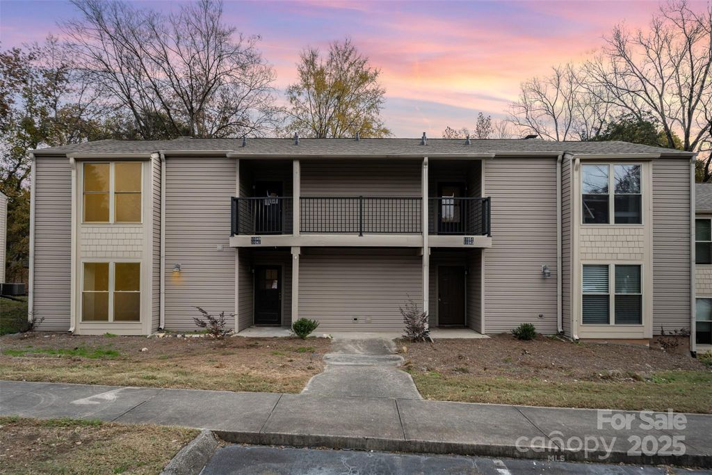 11049 Cedar View Road, Charlotte, NC 28226