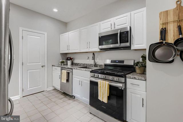 299 LAVERN AVE, Halethorpe, MD 21227