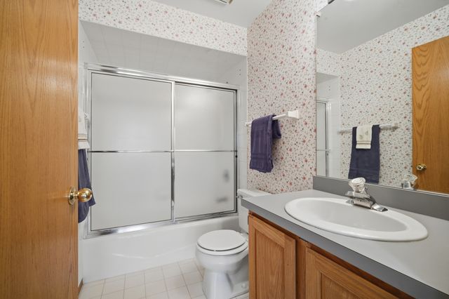 3118 Woodland Drive 3118, Zion, IL 60099