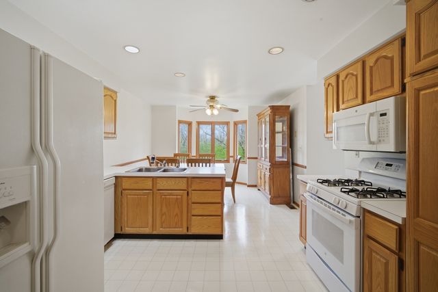 3118 Woodland Drive 3118, Zion, IL 60099