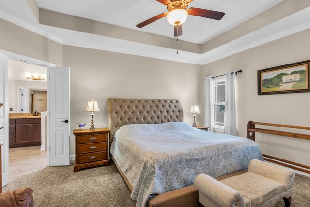 1009 Lila Dr, Murfreesboro, TN 37128