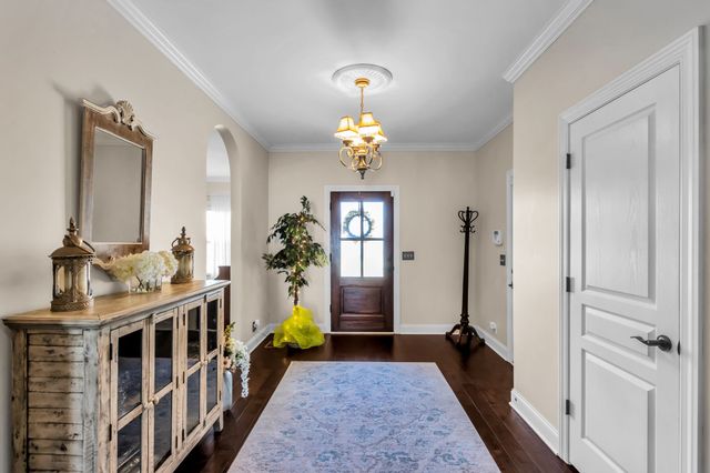 1009 Lila Dr, Murfreesboro, TN 37128