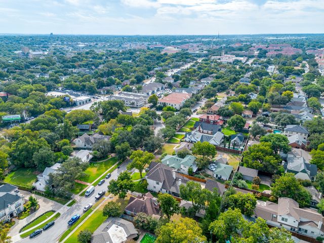 2415 Rogers Avenue, Fort Worth, TX 76109