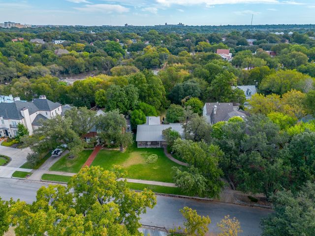 2415 Rogers Avenue, Fort Worth, TX 76109