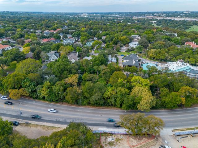 2415 Rogers Avenue, Fort Worth, TX 76109