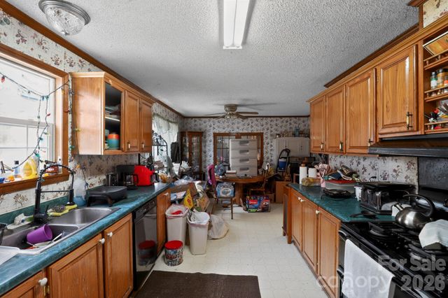 15 Wright Road, Whittier, NC 28789