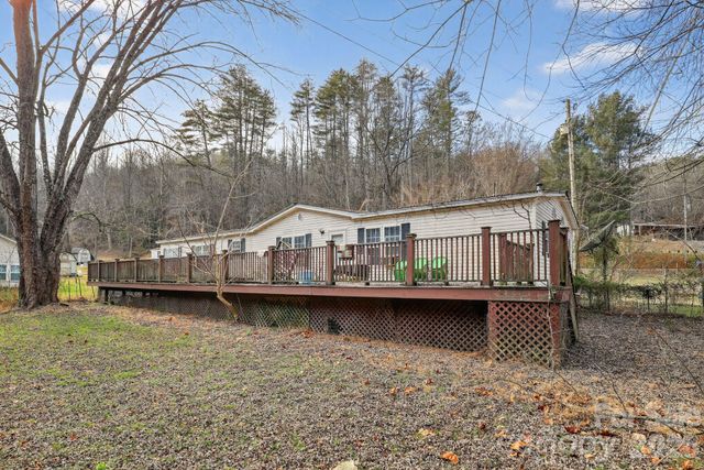 15 Wright Road, Whittier, NC 28789
