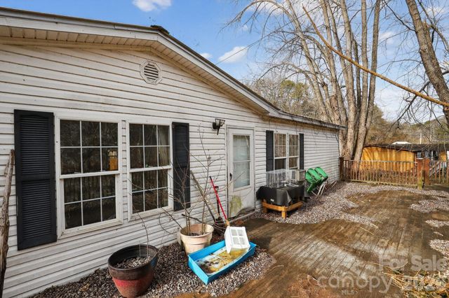 15 Wright Road, Whittier, NC 28789